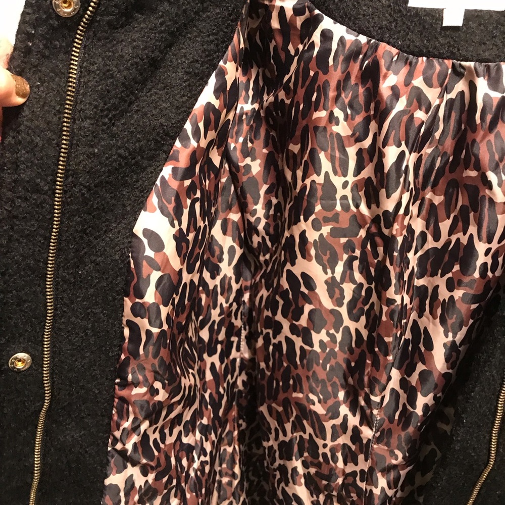 Coat - Picture 4 of 5